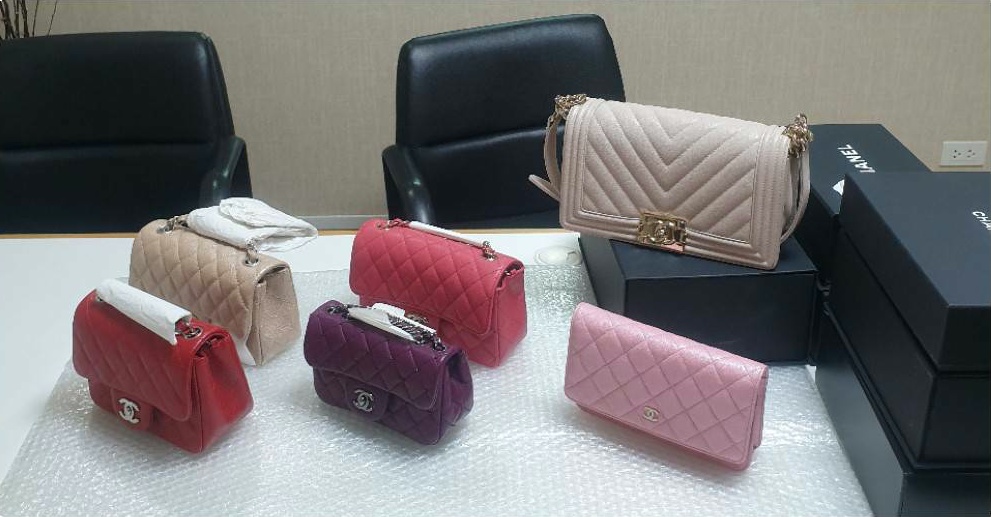 กระเป๋าแบรนด์เนม,นาฬิกา Louis Vuitton, Chanel,Gucci,ysl Yves Saint Laurent,Rolex,Patek philippe